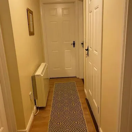 Apartmán Glengesh Court. Town Centre. *